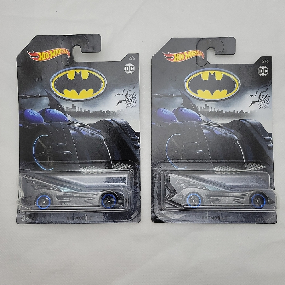 Hot Wheels DC Batman Batmobile
